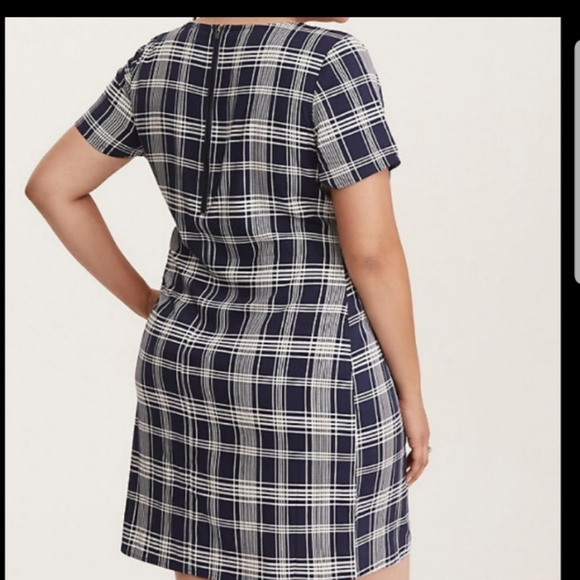 Torrid Preppy challis plaid lace up short sleeve dress large - Picture 8 of 8